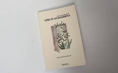 Marisa Arruabarrenak 'Ezkutuan dagoena' poesia liburua aurkeztuko du larunbatean