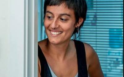 Sheila Melcon: “'Geratu etxean' horren atzean inork ez zigun esan etxea ez zela leku seguru bat emakume askorentzat”