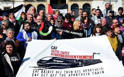 CAF enpresari Jerusalemgo tranbiaren eraikuntzatik aldentzeko exijituko diote