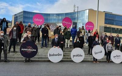 Euskaraldia ariketa sozial masiboa izan dela nabarmendu dute ekimenaren balorazioan