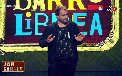 "Ze gogorra den 26 urte izan eta parranda ez gustatzea. Eskerrik asko covid!"