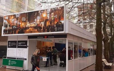 Eguberrietako azoka ireki dute, 35 saltokirekin