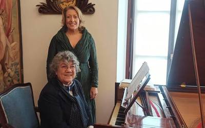 Pianofortea eta ahotsa uztartuz, kontzertua eskaini dute Intsausti jauregian