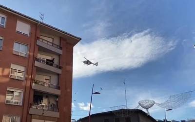 [BIDEOA]: 87 urteko gizonezkoaren bila jarraitzen dute, airez eta lurrez