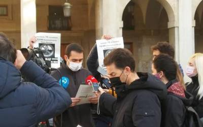 Berriztuk eta oposizio osoak Subilla Gasteizko gas zundaketa gelditzeko exijitu diote Udalari