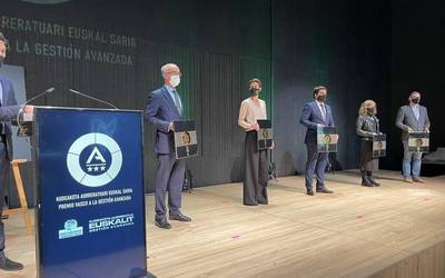 UKTk Kudeaketa Aurreratuaren Saria jaso du