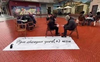 Judimendiko gazteek auzoko aisialdia eraldatzeko dinamika aurkeztu dute