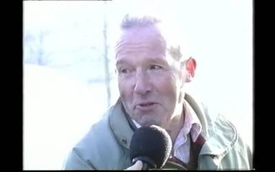 Fernando Sarratea Doneztebeko eguraldi begiralearekin 2000. urtean