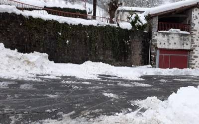 09:00ak aurretik ez dute Arantzazuko errepidea zabalduko