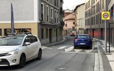 Gehienezko 30 kilometro orduko abiadura ezartzen lehen herria da Bergara