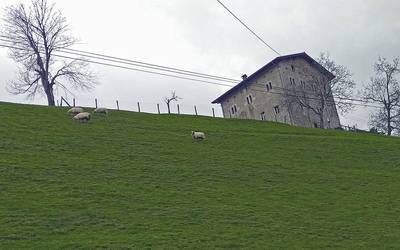 Elgoibarko baserrietako bizimodua, ohiturak eta lanak izango da 2022ko egutegirako argazki lehiaketako gaia