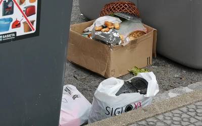 Lurrean utzitako zabor poltsen edukia aztertuko da Ordizian