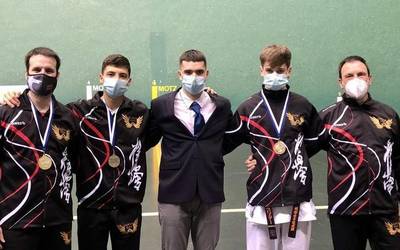Saioa Karate Taldeko hiru ordezkariak podiumera igo dira