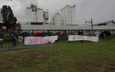 Silicatos de Malpica enpresaren jarduera kontrolatzeko eskatu diete erakunde publikoei