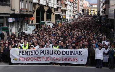 Pentsiodunek kaleak hartuko dituzte larunbatean, murrizketen aurka