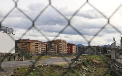 Durangoko herri galdeketa antolatzeko borondatea agertu dute 144 lagunek