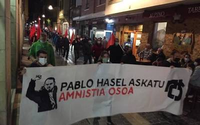 Pablo Haselen askatasuna eskatzeko manifestazioa egin dute Durangon