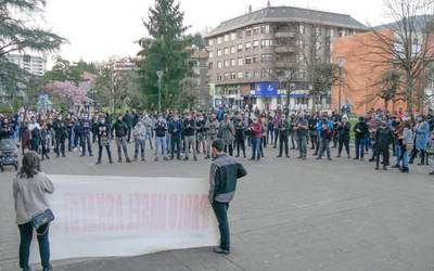 Lamuza plaza bete dute Pablo Haselen askatasuna eskatzeko