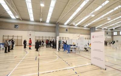 40 kasu atzeman dituzte, 946 proba egin ostean