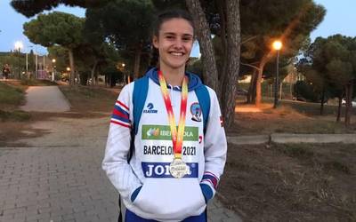 Adriana Abaituak zilarrezko domina lortu du Espainiako Atletismo Txapelketan