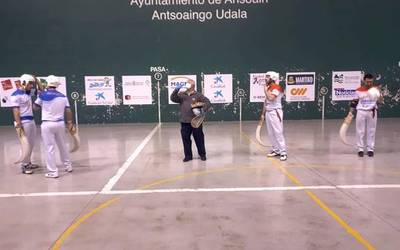 Josetxo Ezkurrak eta Aimar Saldiasek Iruñerriko erremonte txapelketaren finalerdietarako txartela lortu dute