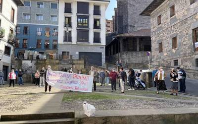 Pentsioetan murrizketak izango direla uste dute