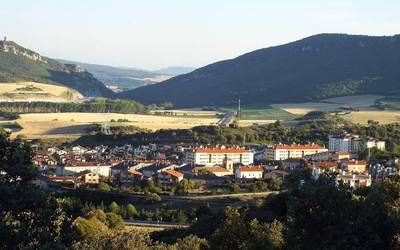 Bost udalerri arabar konfinatuta eta Gasteiz linboan, Aste Santuaren atarian