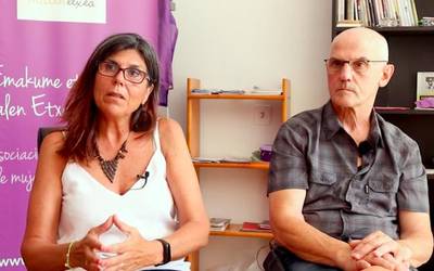 Silvia Carrizo, 'Etxe barrutik argitara' bideo erreportajean