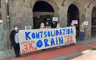 Administrazio publikoko “langileen %40 egoera prekarioan dago”