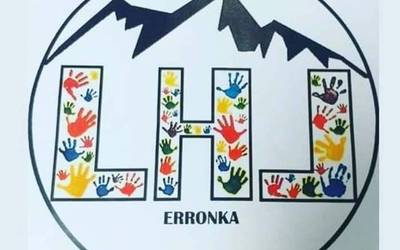 Logo berria aukeratu du LHL Erronkak Erleta eskolako haurren eskutik