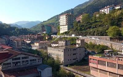 Etxeratze agindua eta itxiera perimetralak bertan behera