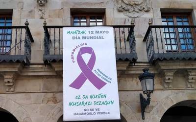 Gaitza bistaratzeko lanean, Fibromialgiaren Nazioarteko Egunean