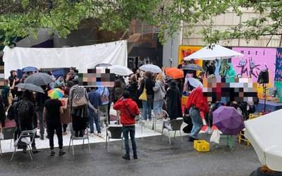 LGTBIQ+ kolektiboek defendatu dute Etxabakoitzen ez zela "makrofesta" bat ospatu