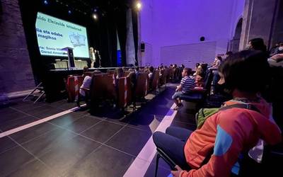 Batzuk etxean, besteak Seminarixoan, baina banatu dituzte Koldo Eleizalde sariak