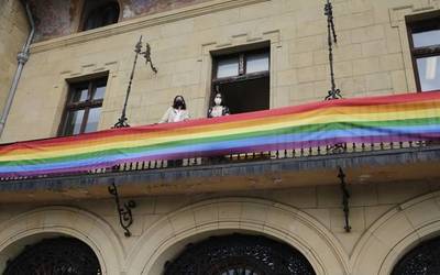 LGTBI+ Harrotasunaren Nazioarteko Eguna aldarrikatzeko jarduerak antolatu ditu Getxoko Udalak