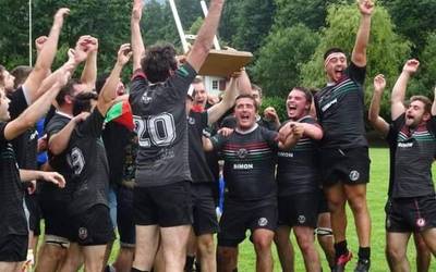 Euskal Liga irabazi du Sarako Izarra Rugby Taldeak