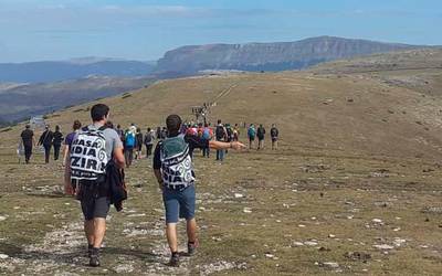 Urbasa-Andiako haize erroten  proiektuaren kontrako alegazioak sinatzeko aukera