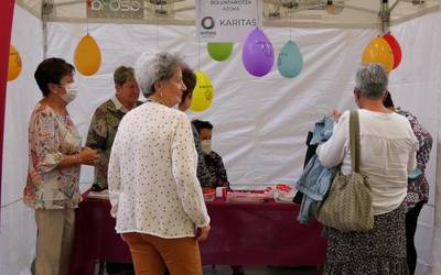 Boluntariotza azoka burutu zen ordiziako plazan