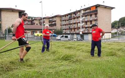 Mikel Lizartza hilaren 12ko erronka prestatzen ari da