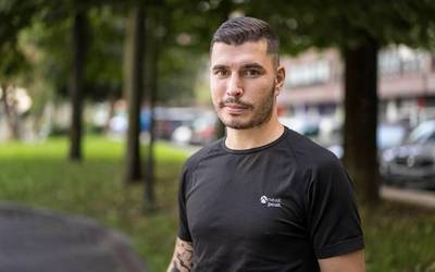 Ibon Larrinaga: "Boxeolari guztion ametsa da Munduko Txapelketan borrokatu ahal izatea"