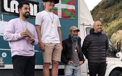 Fermin Lazkanok hirugarren egin du Gipuzkoako Longboard Txapelketan