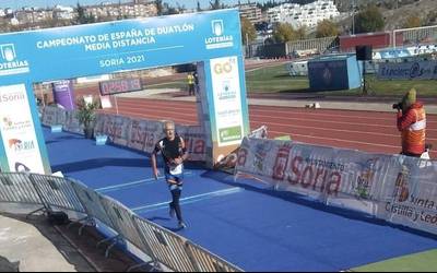 Podiumera igo da Juan Martin Elexpuru Soriako duatloian