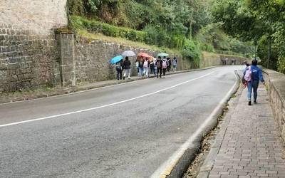 Obrak amaituta, Santo Domingo aldapa berrireki du Udalak