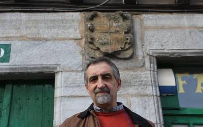Euskal Herriko armarriaren historiari buruzko hitzaldia izanen dute ostegunean Leitzan