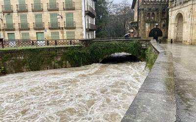 Durangoko Udalak Prebentzio Plana abiarazi du Ibaizabal eta Mañaria ibaien ur-goraldiari aurre egiteko