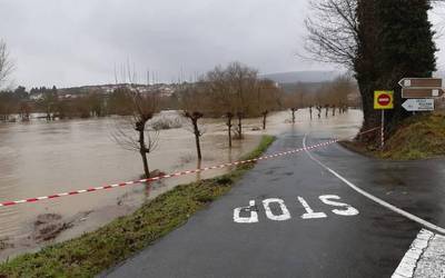 Urez gainezka esnatu dira Gasteiz inguruak