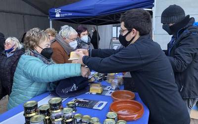 Askotariko produktuak erosi dituzte herritarrek Napar ferian