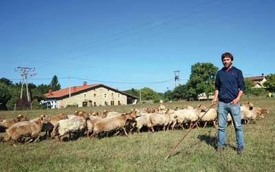 "Esfortzuarekin, posible da ekoizpen ekologikoa egitea"