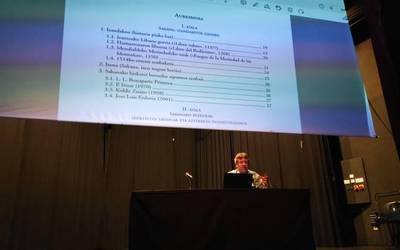 "Oraindik bizirik dauden hizkeren azterketa da"