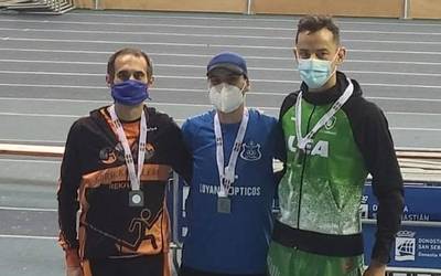 Edu Frutos eta Josu Apraiz atletismoko Euskadiko Txapeldunak izan ziren Anoetan